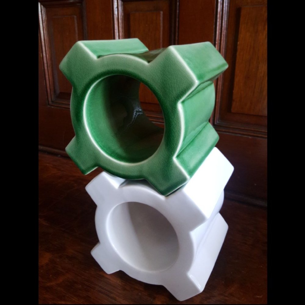 Global views Tic Tac Wine holders -green and white